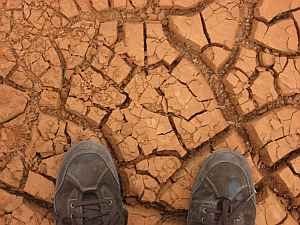 Kunming - walking on the moon.jpg, 12 KB